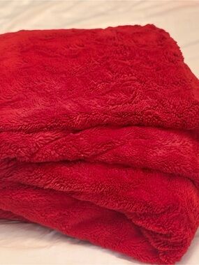 Minky Couture Adult Hugs Plush Red Throw Blanket - Soft Home Bedding